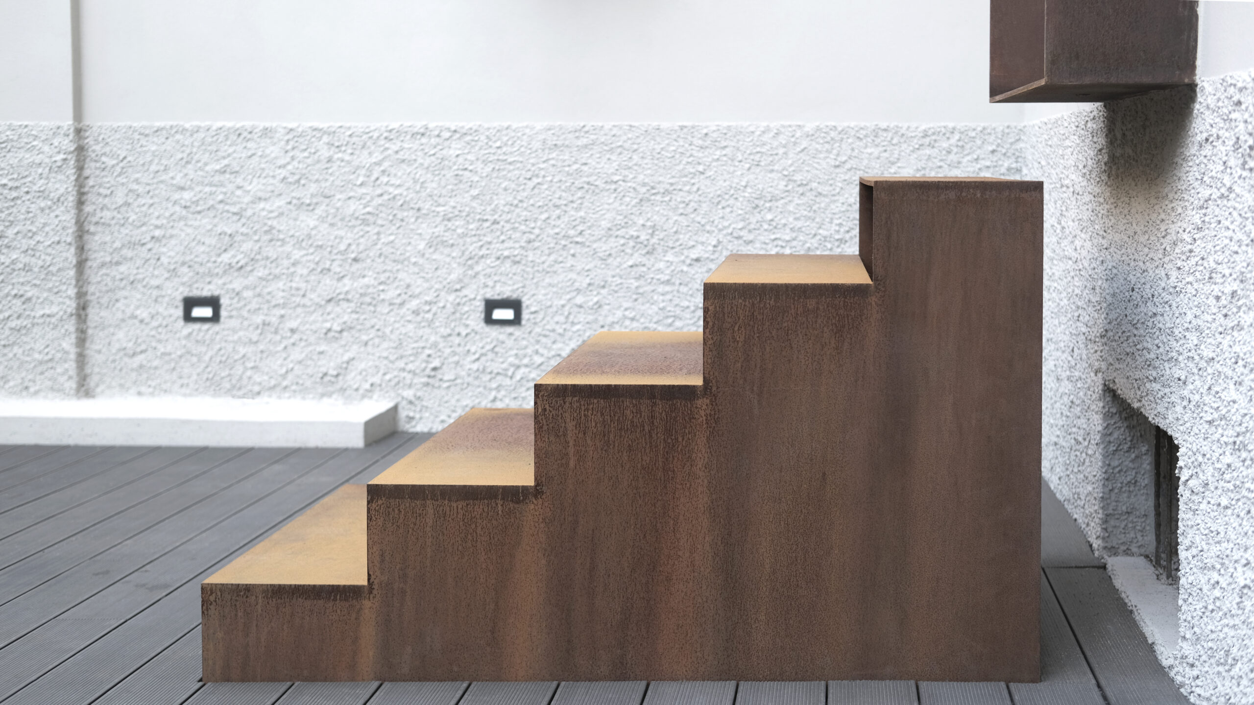 Rear Window interior and garden connection in Milan — Studio Lapse