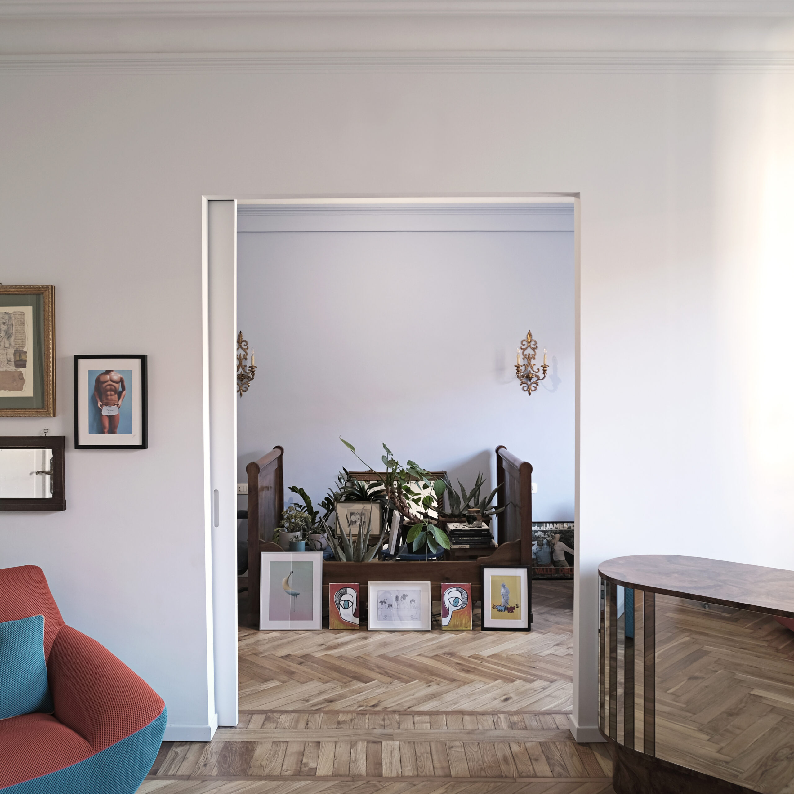 Casa Marinella sliding door closed, Turin interior — Studio Lapse